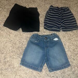 Three pairs of boys size 3T shorts